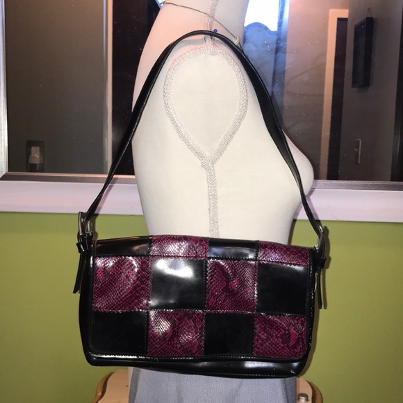 Shoulder Bag Raspberry Snake Print - Picture 4 of 11